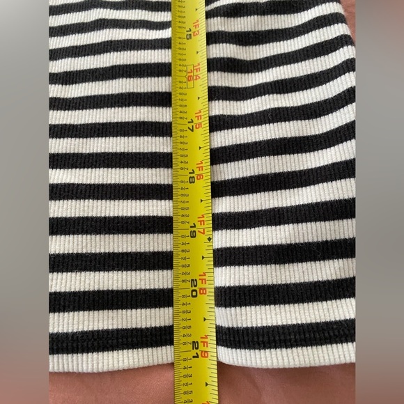 Stockholm Atelier & Other Stories Size 4 Trumpet Sleeve Turtleneck Striped Top - Picture 9 of 9